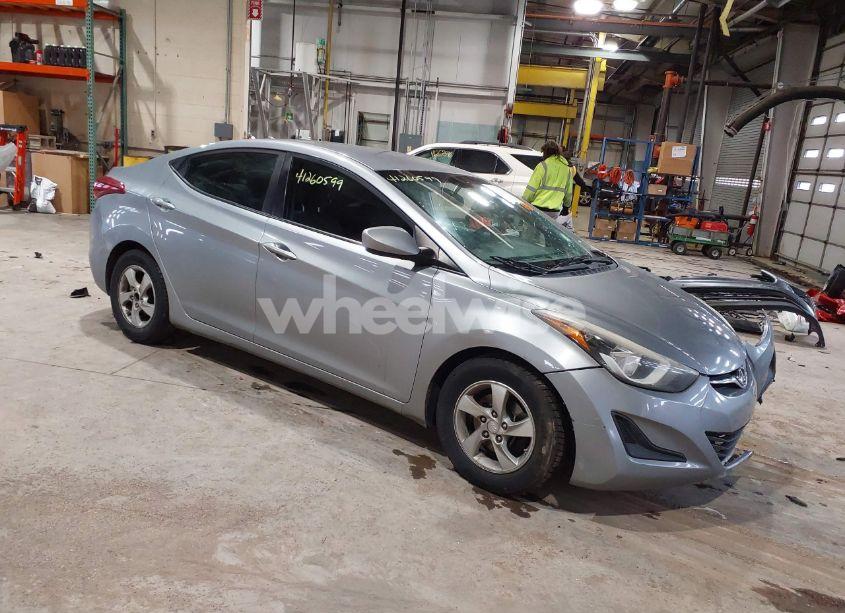 2015 Hyundai Elantra SE (VIN 5NPDH4AE7FH571699) main photo