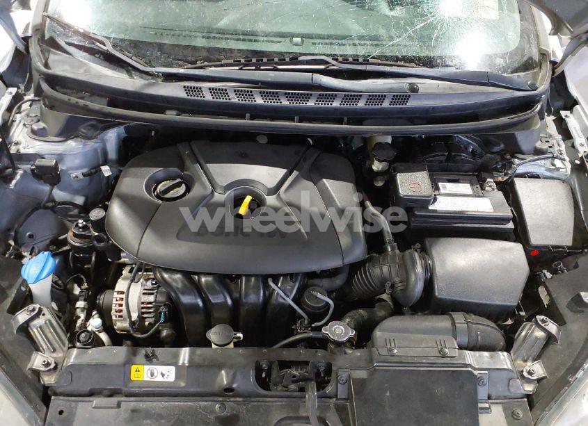 Photo 10 of 2015 Hyundai Elantra SE (VIN 5NPDH4AE7FH571699)