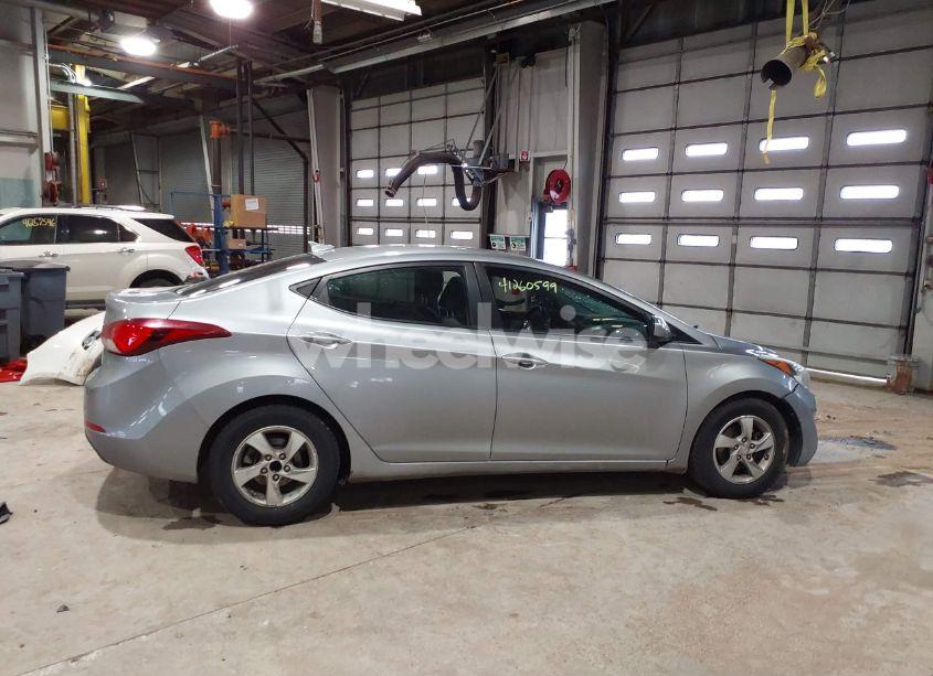Photo 13 of 2015 Hyundai Elantra SE (VIN 5NPDH4AE7FH571699)