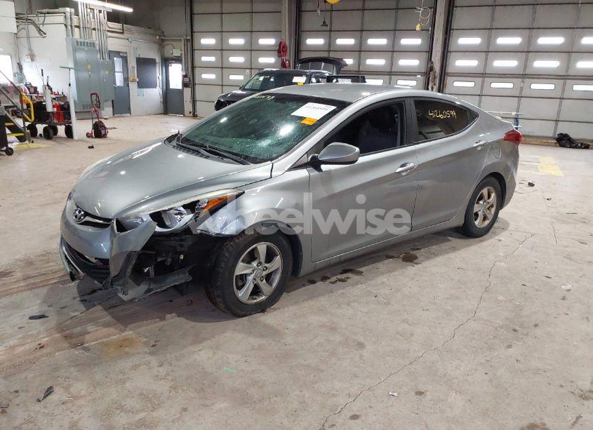 Photo 2 of 2015 Hyundai Elantra SE (VIN 5NPDH4AE7FH571699)