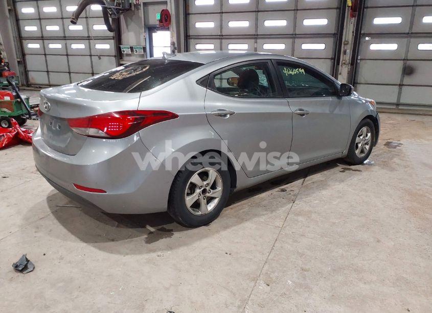 Photo 4 of 2015 Hyundai Elantra SE (VIN 5NPDH4AE7FH571699)