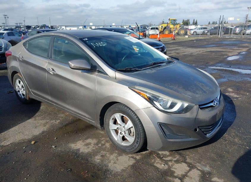 2015 Hyundai Elantra SE (VIN 5NPDH4AE7FH574389) main photo