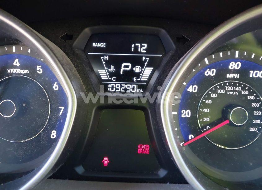 Photo 15 of 2015 Hyundai Elantra SE (VIN 5NPDH4AE7FH583240)