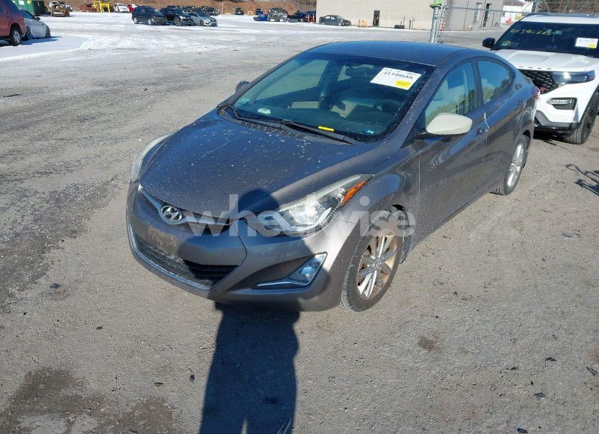 Photo 2 of 2015 Hyundai Elantra SE (VIN 5NPDH4AE7FH583240)