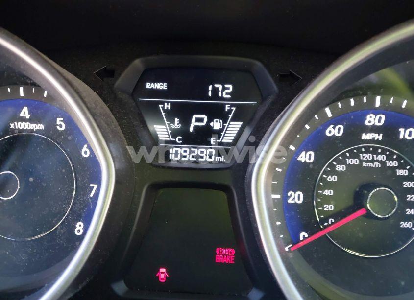 Photo 7 of 2015 Hyundai Elantra SE (VIN 5NPDH4AE7FH583240)