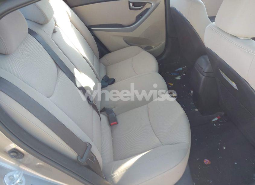 Photo 8 of 2015 Hyundai Elantra SE (VIN 5NPDH4AE7FH583240)