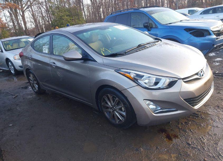 2015 Hyundai Elantra SE (VIN 5NPDH4AE7FH614258) main photo
