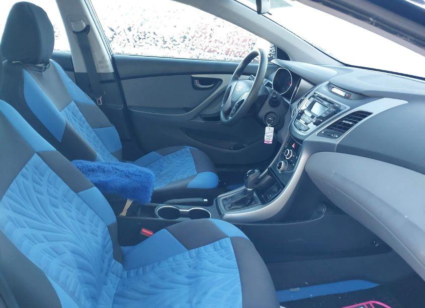 Photo 5 of 2015 Hyundai Elantra SE (VIN 5NPDH4AE7FH614762)