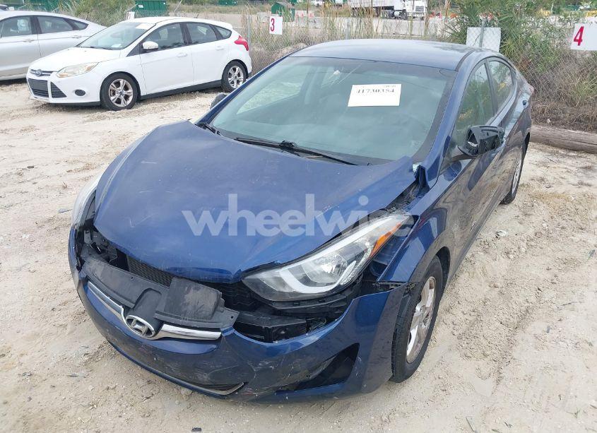 Photo 2 of 2015 Hyundai Elantra SE (VIN 5NPDH4AE7FH620805)