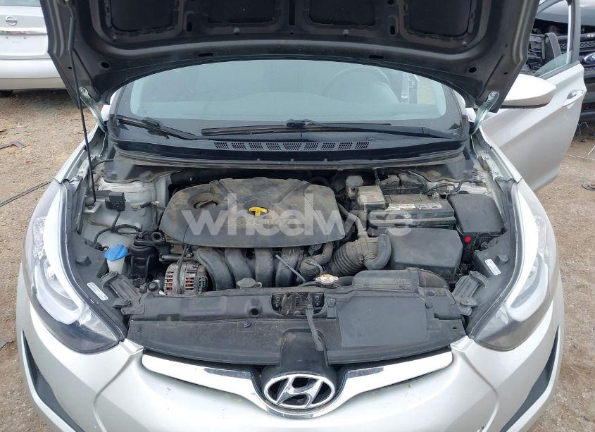 Photo 10 of 2015 Hyundai Elantra SE (VIN 5NPDH4AE7FH623414)
