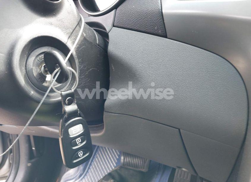 Photo 11 of 2015 Hyundai Elantra SE (VIN 5NPDH4AE7FH623414)