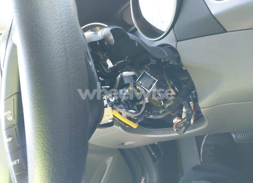 Photo 6 of 2015 Hyundai Elantra SE (VIN 5NPDH4AE7FH629004)