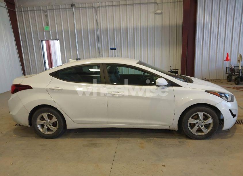 Photo 13 of 2015 Hyundai Elantra SE (VIN 5NPDH4AE7FH642027)