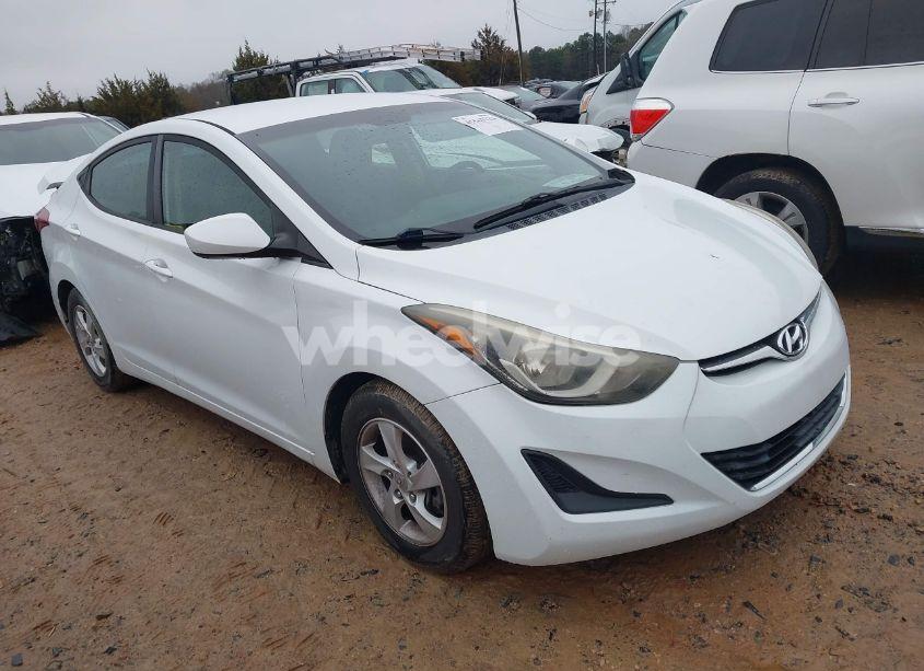 2015 Hyundai Elantra SE (VIN 5NPDH4AE7FH650385) main photo