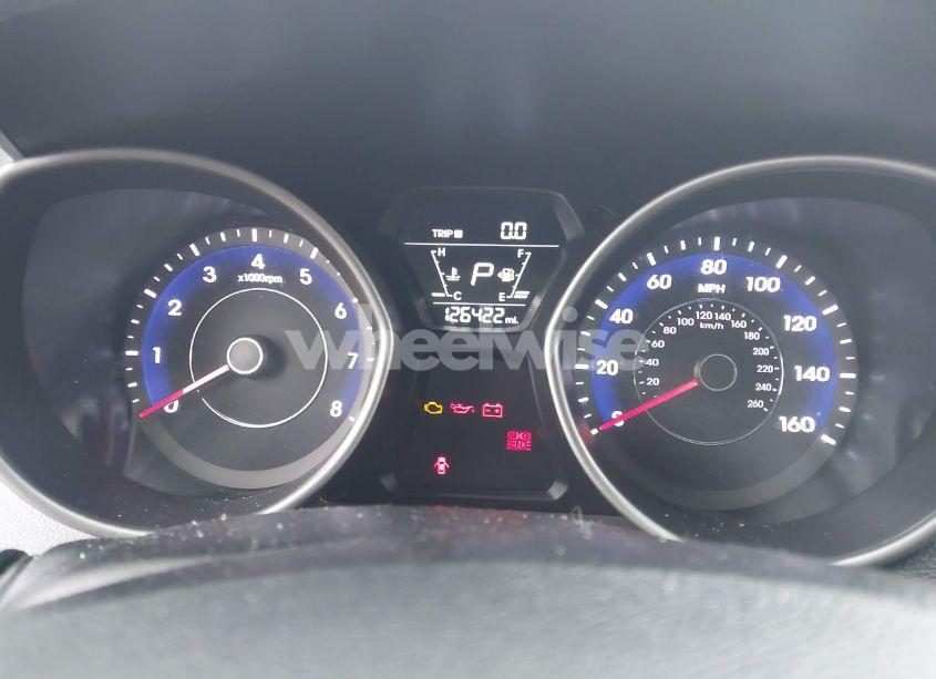 Photo 7 of 2015 Hyundai Elantra SE (VIN 5NPDH4AE7FH650385)