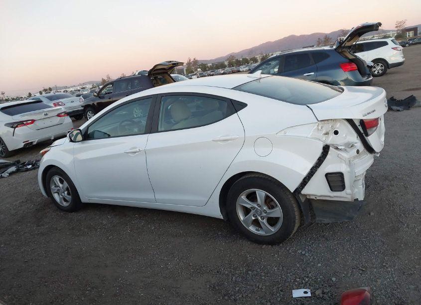 Photo 15 of 2015 Hyundai Elantra SE (VIN 5NPDH4AE7FH651147)