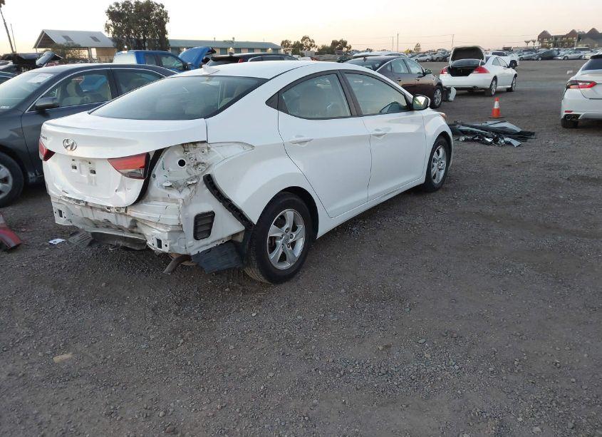 Photo 4 of 2015 Hyundai Elantra SE (VIN 5NPDH4AE7FH651147)