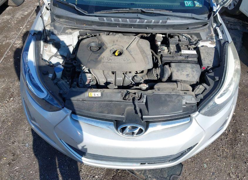 Photo 10 of 2016 Hyundai Elantra SE (VIN 5NPDH4AE7GH659640)