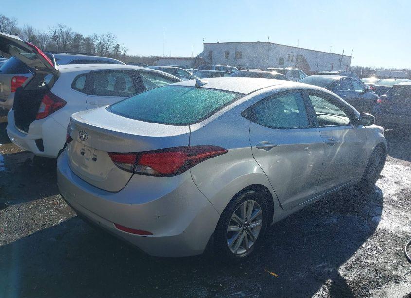 Photo 4 of 2016 Hyundai Elantra SE (VIN 5NPDH4AE7GH659640)