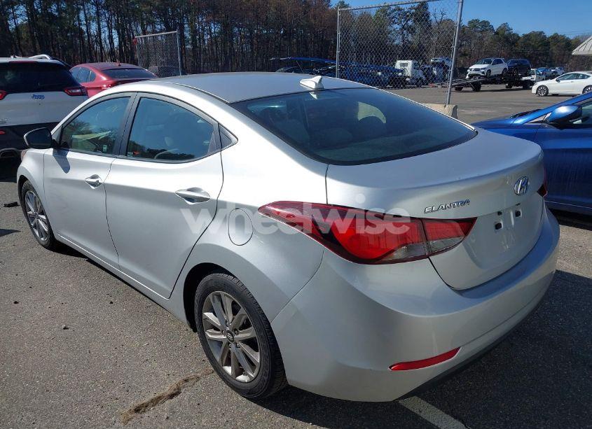 Photo 3 of 2016 Hyundai Elantra SE (VIN 5NPDH4AE7GH662098)