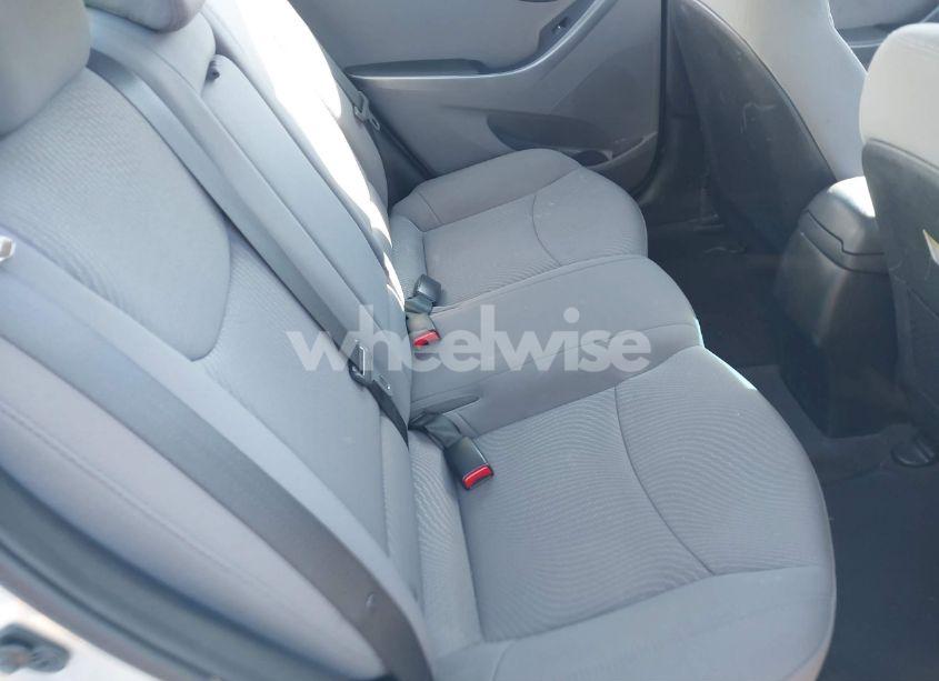 Photo 8 of 2016 Hyundai Elantra SE (VIN 5NPDH4AE7GH662098)