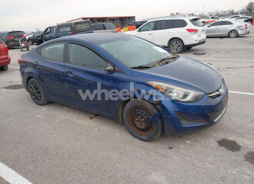 2016 Hyundai Elantra SE (VIN 5NPDH4AE7GH672890) main photo