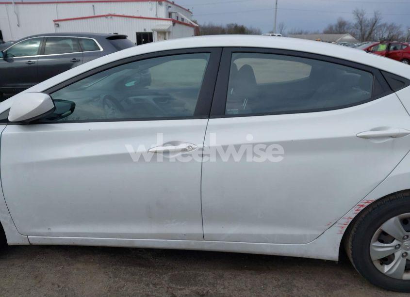 Photo 14 of 2016 Hyundai Elantra SE (VIN 5NPDH4AE7GH677460)