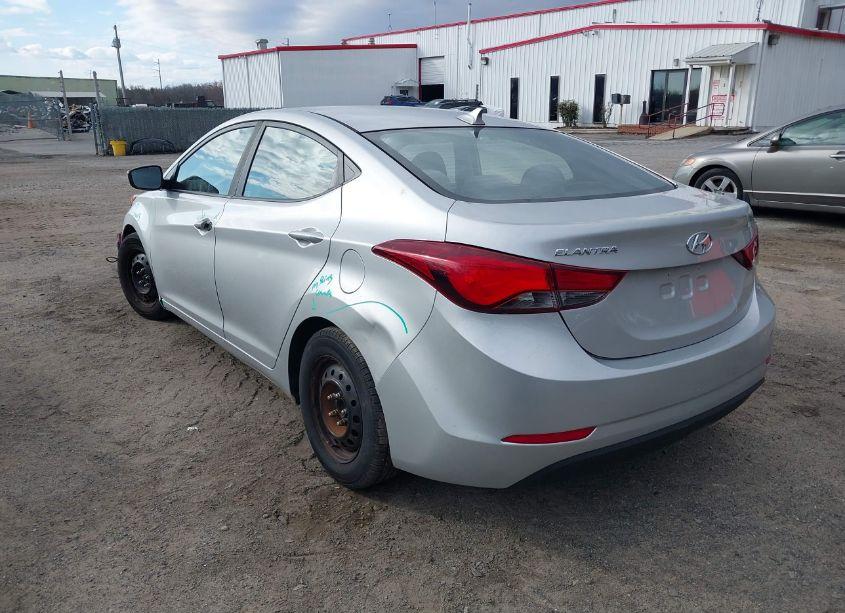 Photo 3 of 2016 Hyundai Elantra SE (VIN 5NPDH4AE7GH680570)