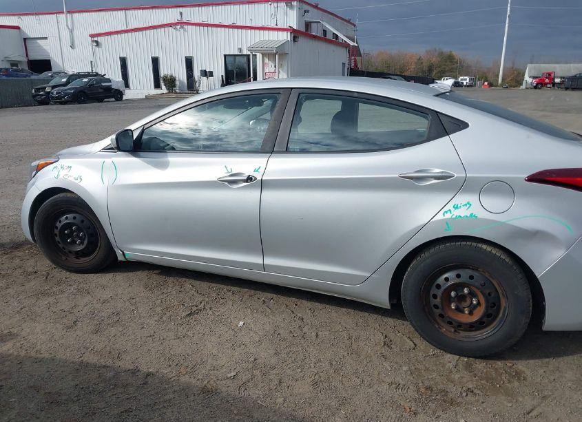 Photo 6 of 2016 Hyundai Elantra SE (VIN 5NPDH4AE7GH680570)