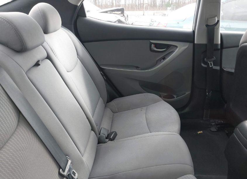 Photo 8 of 2016 Hyundai Elantra SE (VIN 5NPDH4AE7GH680570)