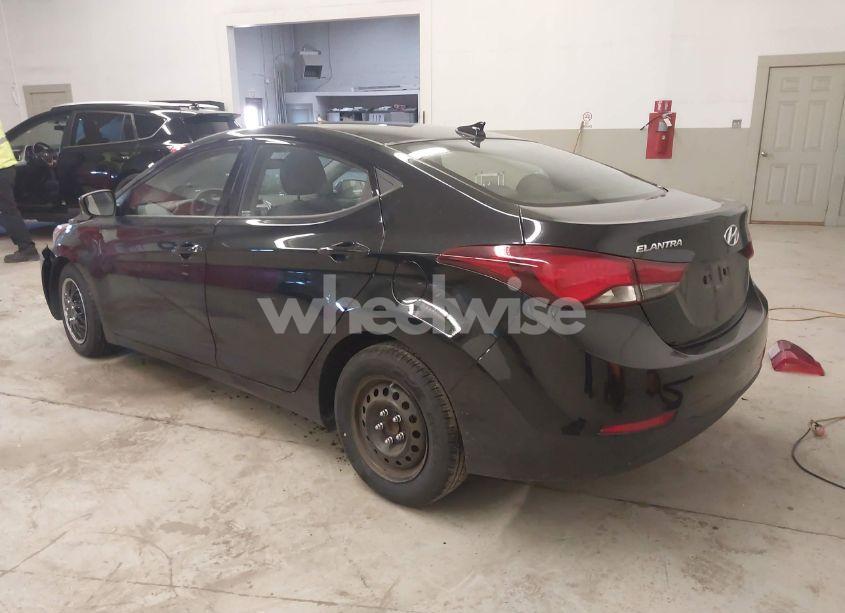 Photo 3 of 2016 Hyundai Elantra SE (VIN 5NPDH4AE7GH681394)