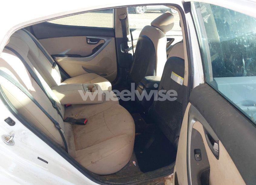 Photo 8 of 2016 Hyundai Elantra SE (VIN 5NPDH4AE7GH691505)