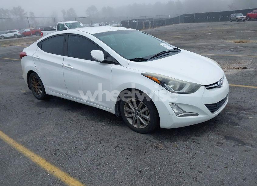 2016 Hyundai Elantra SE (VIN 5NPDH4AE7GH704964) main photo