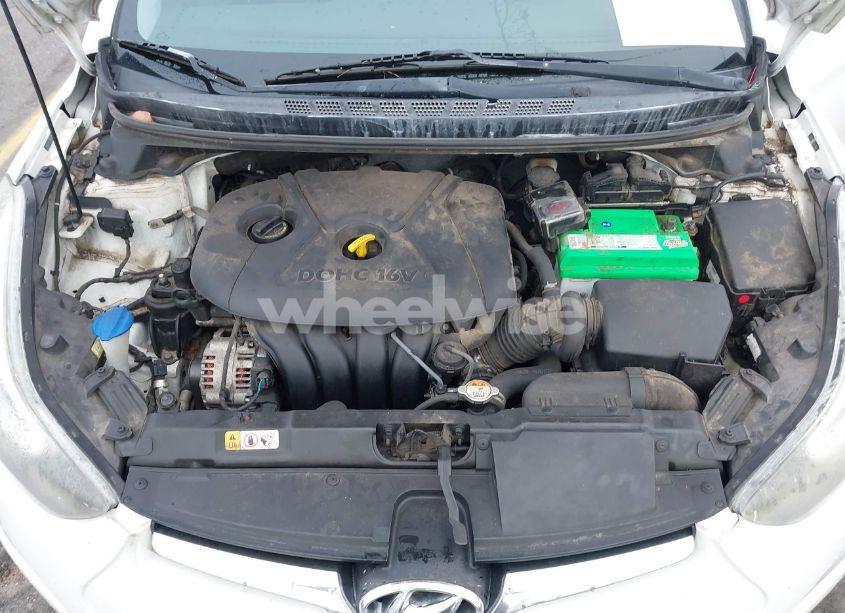 Photo 10 of 2016 Hyundai Elantra SE (VIN 5NPDH4AE7GH704964)