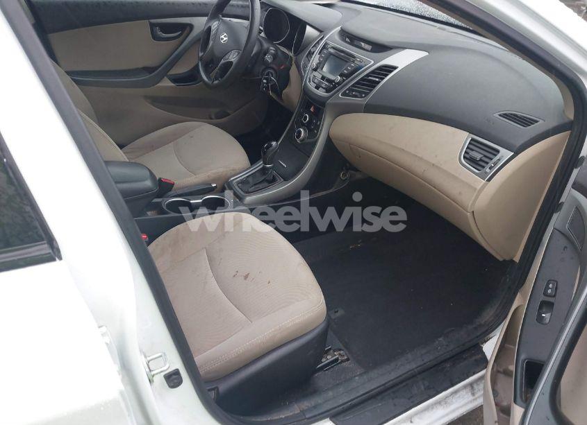 Photo 5 of 2016 Hyundai Elantra SE (VIN 5NPDH4AE7GH706794)