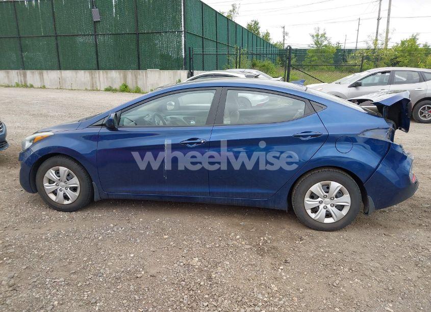 Photo 14 of 2016 Hyundai Elantra SE (VIN 5NPDH4AE7GH712093)