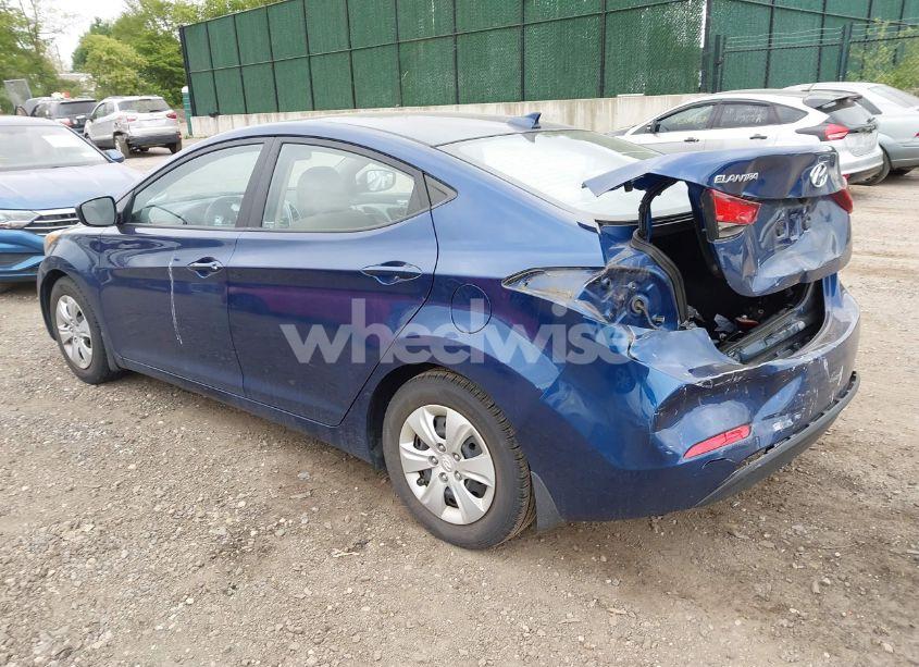 Photo 3 of 2016 Hyundai Elantra SE (VIN 5NPDH4AE7GH712093)