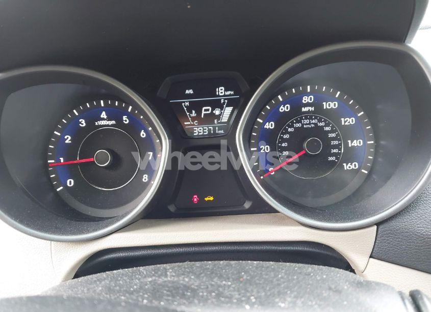 Photo 7 of 2016 Hyundai Elantra SE (VIN 5NPDH4AE7GH712093)