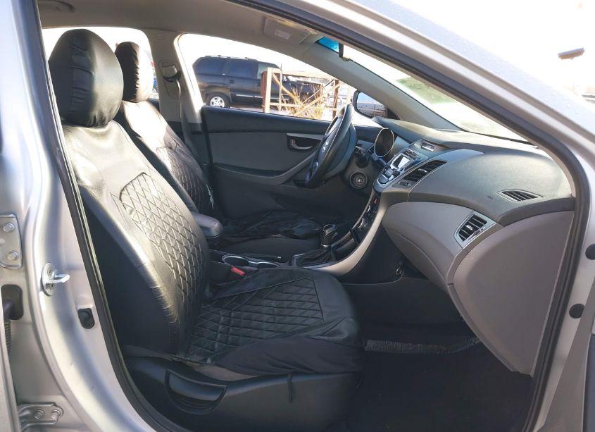 Photo 5 of 2016 Hyundai Elantra SE (VIN 5NPDH4AE7GH715477)