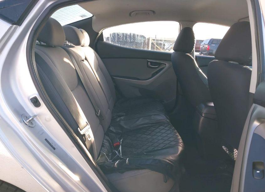 Photo 8 of 2016 Hyundai Elantra SE (VIN 5NPDH4AE7GH715477)