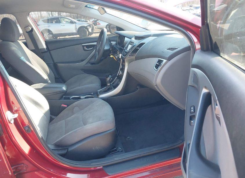 Photo 5 of 2016 Hyundai Elantra SE (VIN 5NPDH4AE7GH722929)