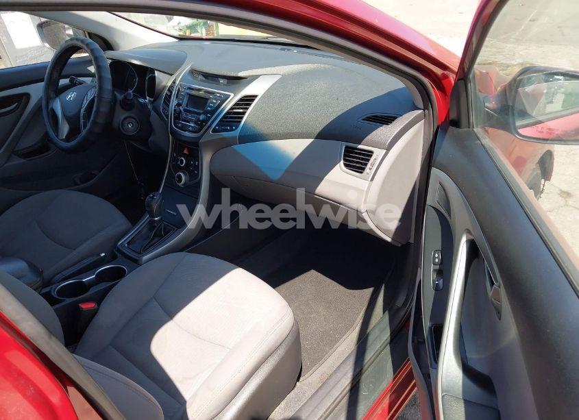 Photo 5 of 2016 Hyundai Elantra SE (VIN 5NPDH4AE7GH724048)