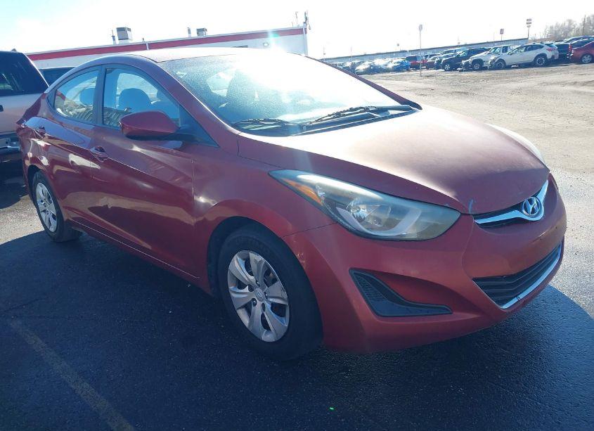 2016 Hyundai Elantra SE (VIN 5NPDH4AE7GH724311) main photo