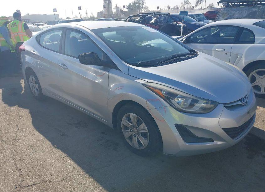 2016 Hyundai Elantra SE (VIN 5NPDH4AE7GH736054) main photo