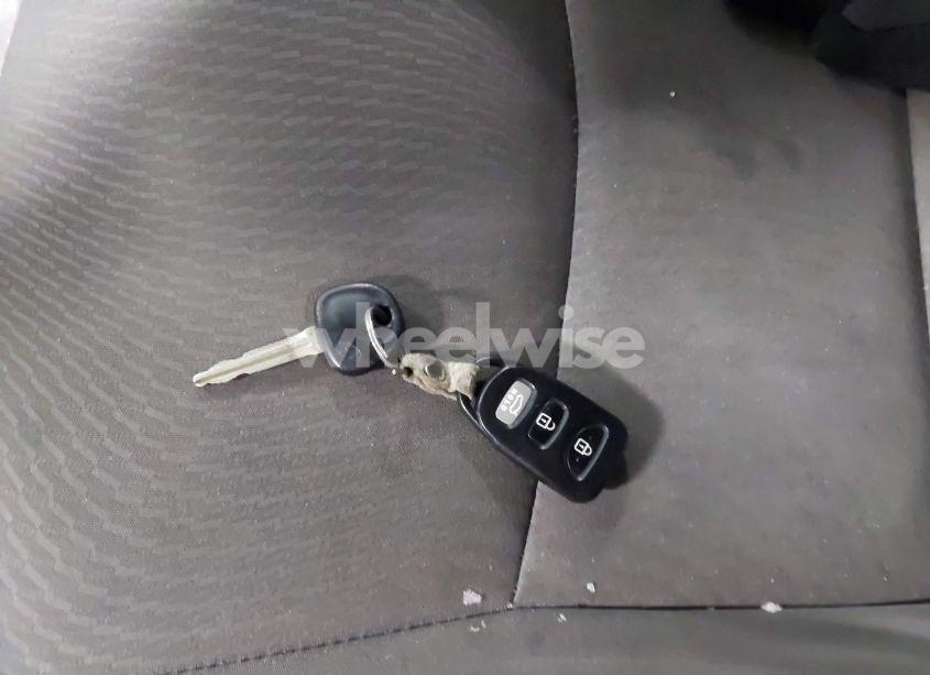 Photo 11 of 2016 Hyundai Elantra SE (VIN 5NPDH4AE7GH745028)