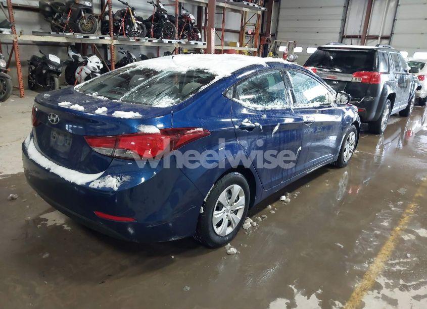 Photo 4 of 2016 Hyundai Elantra SE (VIN 5NPDH4AE7GH745028)