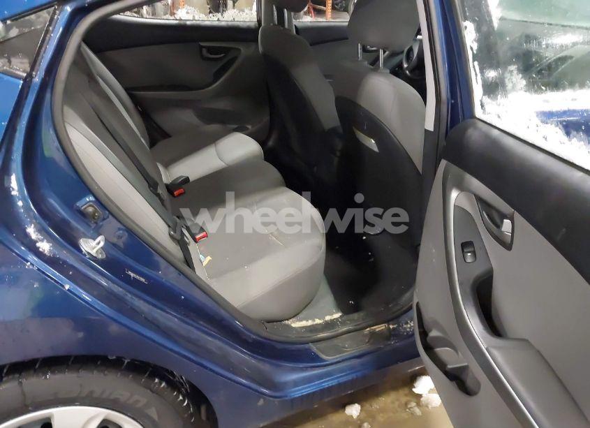 Photo 8 of 2016 Hyundai Elantra SE (VIN 5NPDH4AE7GH745028)