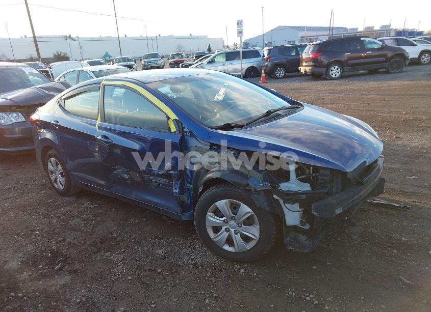 2016 Hyundai Elantra SE (VIN 5NPDH4AE7GH749631) main photo