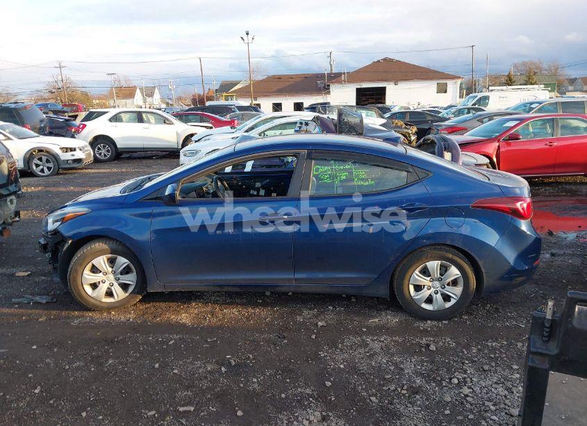 Photo 15 of 2016 Hyundai Elantra SE (VIN 5NPDH4AE7GH749631)
