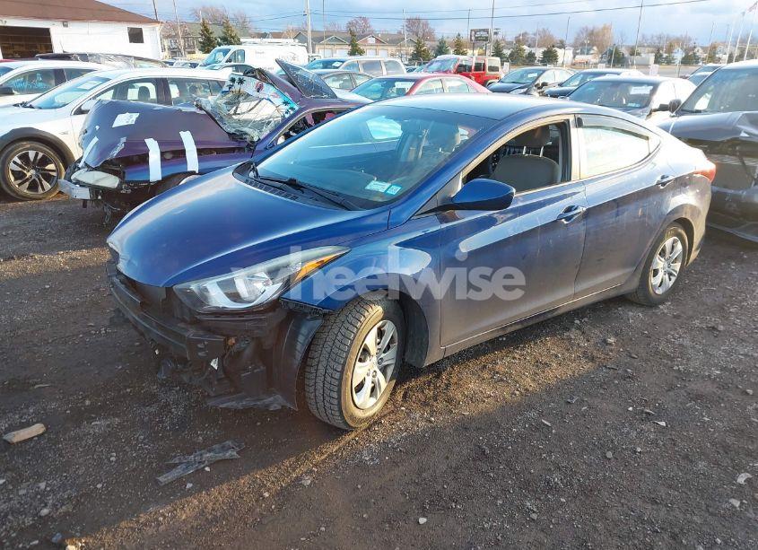 Photo 2 of 2016 Hyundai Elantra SE (VIN 5NPDH4AE7GH749631)